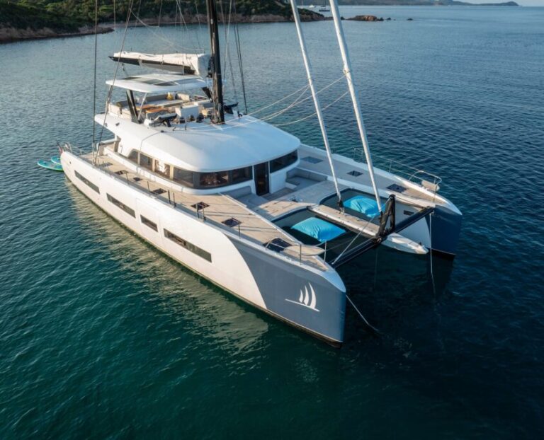 La-Desirade-Lagoon-77Corsica-Sardinia-2-845x684